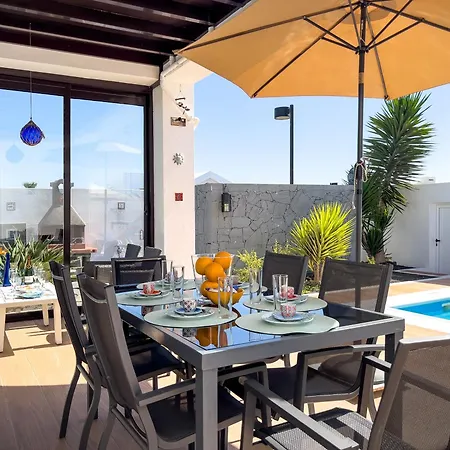 Villa Casa Maddy - A Charming Location With Every Comfort Playa Blanca (Lanzarote)